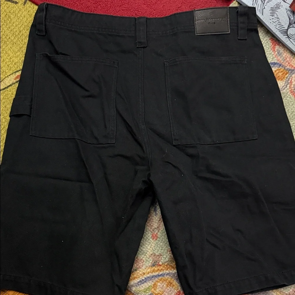Classic Black Cargo Shorts for Men size 34